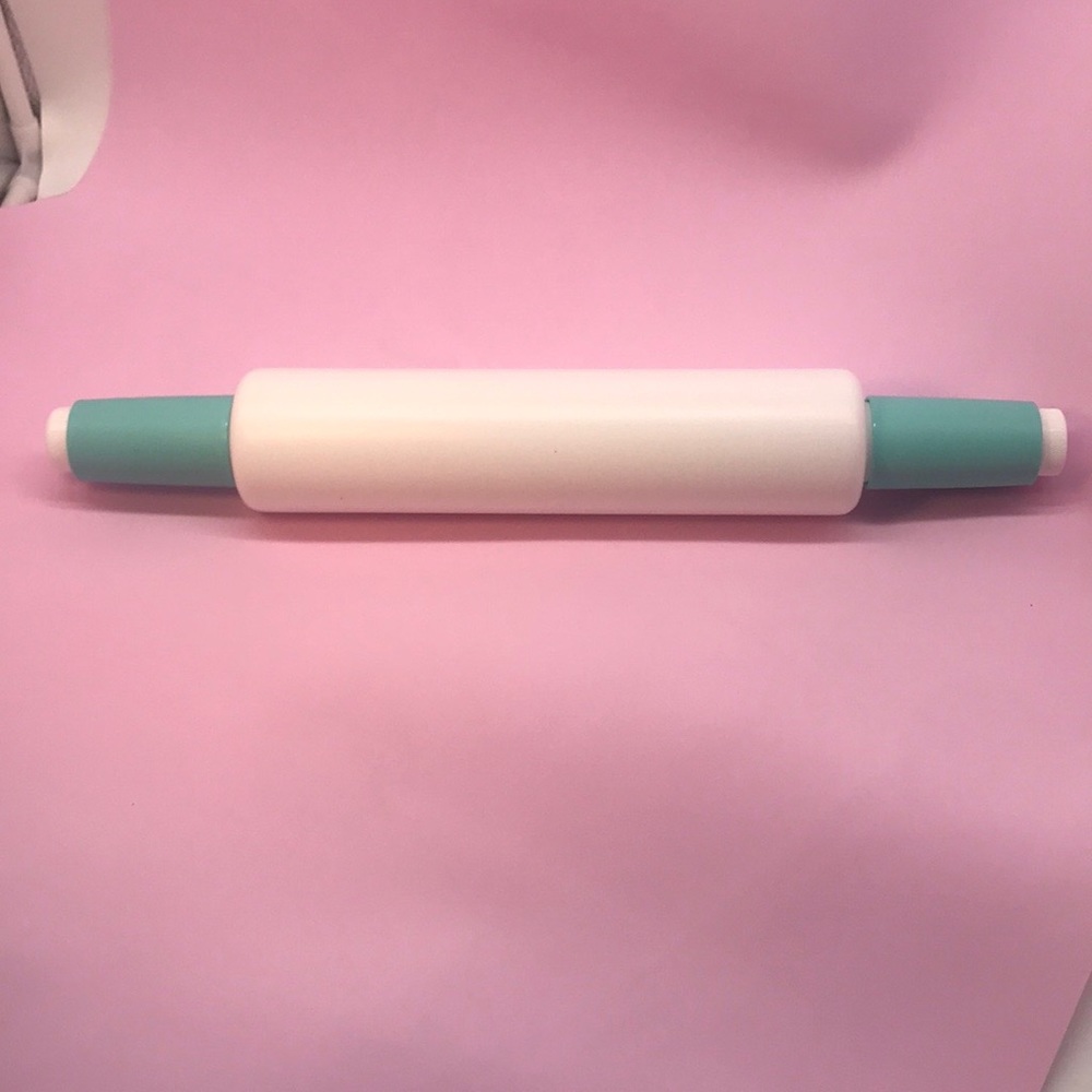 Tupperware kitchen Roller - Picture 9 of 10